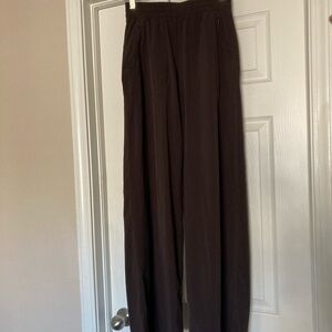 lululemon Swift Mid-Rise Wide-Leg Pant